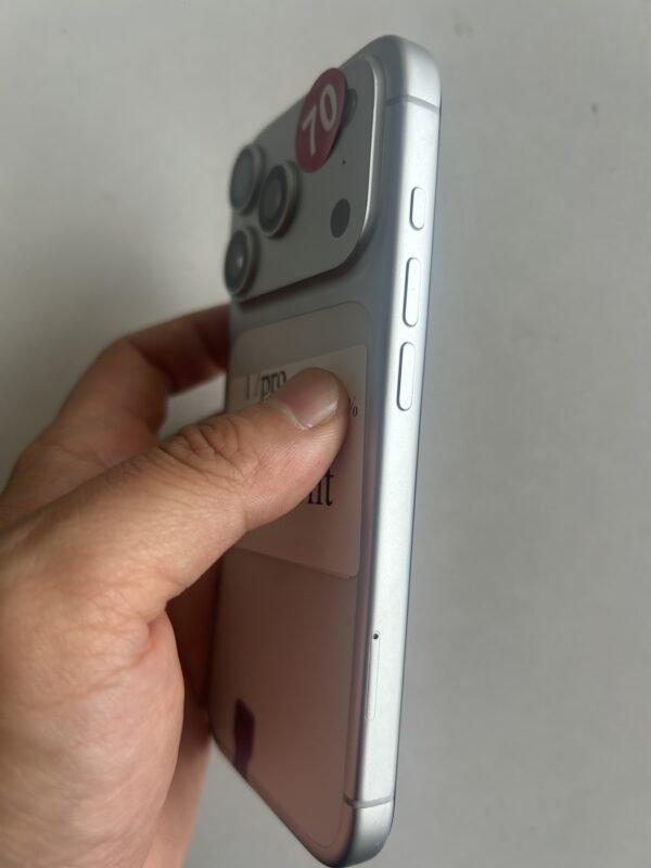 70號 Apple iPhone 17 Pro 256G 銀色